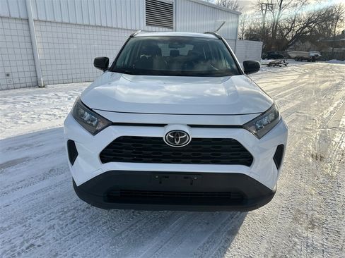 Used 2019 Toyota RAV4 LE w/ All Weather Liner Package image 20