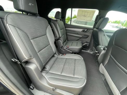 New 2026 Buick Enclave Sport Touring w/ Power Package FWD image 27