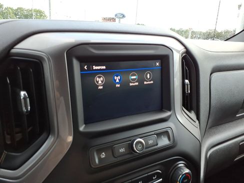 Used 2022 Chevrolet Silverado 1500 Custom Trail Boss w/ LPO, Dark Essentials Package AWD/4WD image 17