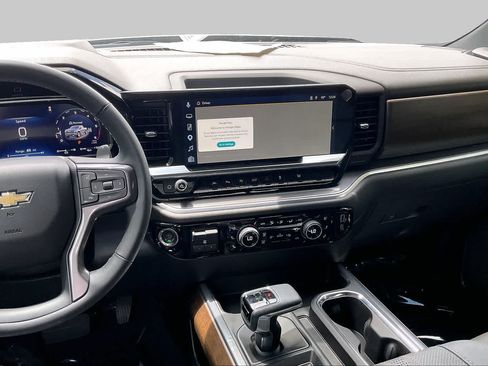 Used 2026 Chevrolet Silverado 1500 High Country w/ High Country Premium Package AWD/4WD image 13