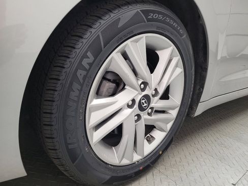 Used 2020 Hyundai Elantra SEL w/ Cargo Package (C1) FWD image 31