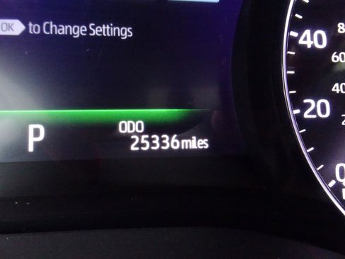 Used 2023 Toyota Sienna Platinum image 24