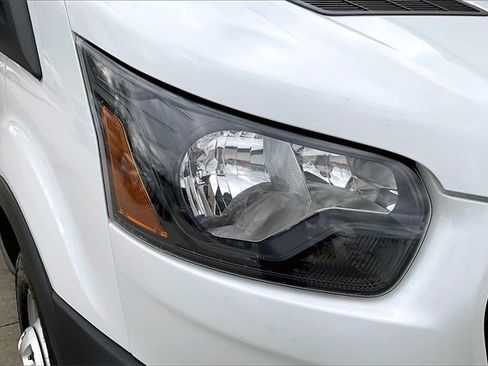 Used 2023 Ford Transit 250 Medium Roof AWD image 27