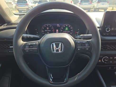 Used 2024 Honda Accord EX image 17