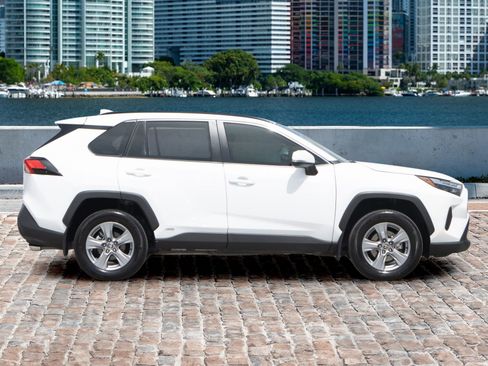 Used 2024 Toyota RAV4 XLE image 4