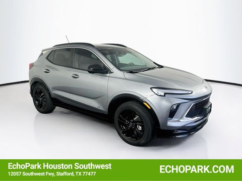 Used 2025 Buick Encore GX Sport Touring w/ Advanced Technology Package FWD image 1
