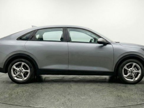 Used 2025 Kia K4 FWD image 11