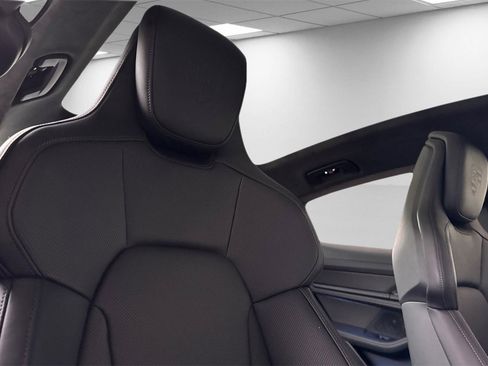 New 2025 Porsche Taycan GTS image 17