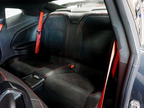 Used 2018 Chevrolet Camaro ZL1 image 31