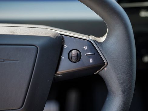 Used 2025 Tesla Cybertruck AWD Crew Cab image 28