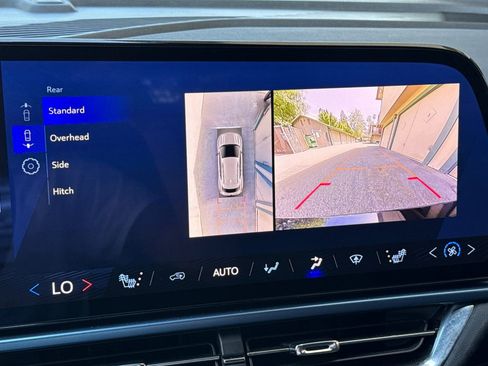 Used 2025 Chevrolet Equinox EV LT w/ Convenience Package FWD image 27