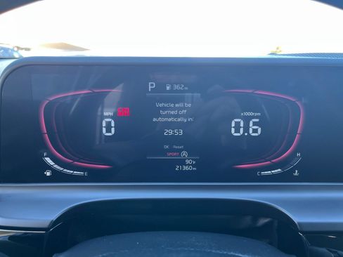 Used 2025 Kia Seltos S FWD image 36