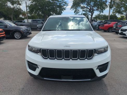 New 2026 Jeep Grand Cherokee Laredo RWD image 3