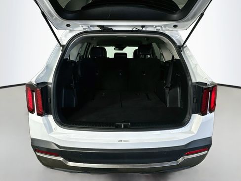 Certified 2024 Kia Sorento S AWD/4WD image 25