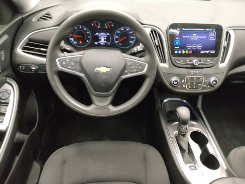 Used 2022 Chevrolet Malibu LT FWD image 22