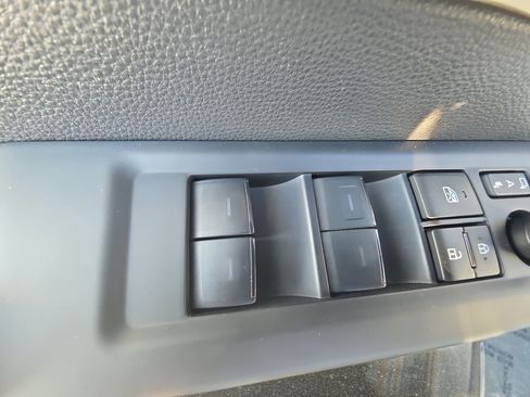 Used 2024 Toyota Sequoia Capstone AWD/4WD image 30