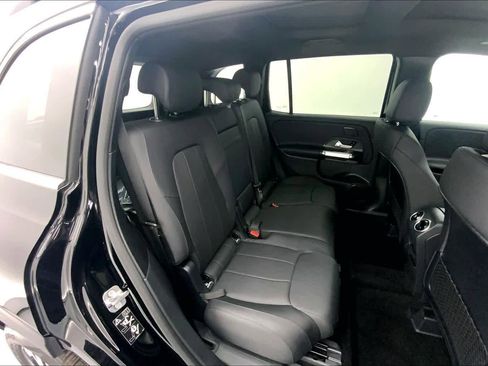 Used 2026 Mercedes-Benz GLB 250 image 13