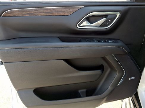 Used 2024 Chevrolet Tahoe Premier image 12