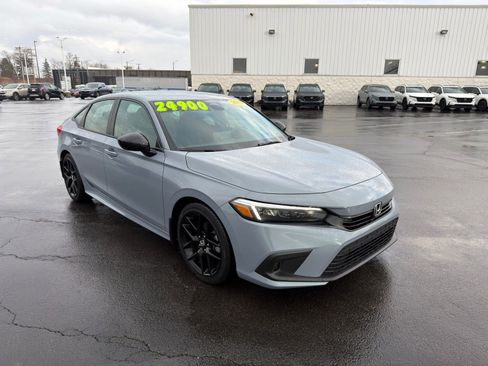 Used 2024 Honda Civic Sport image 8