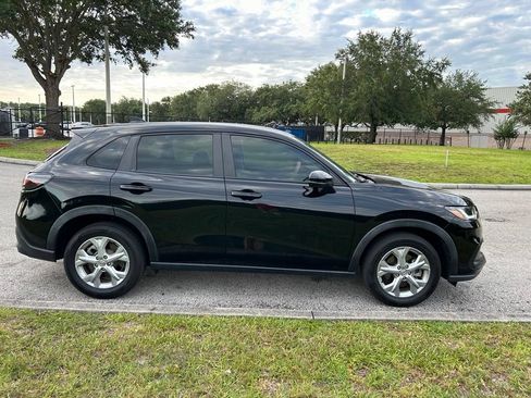 Used 2024 Honda HR-V LX image 7