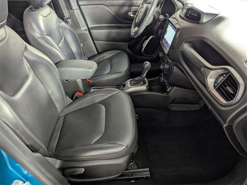 Certified 2022 Jeep Renegade Limited image 32