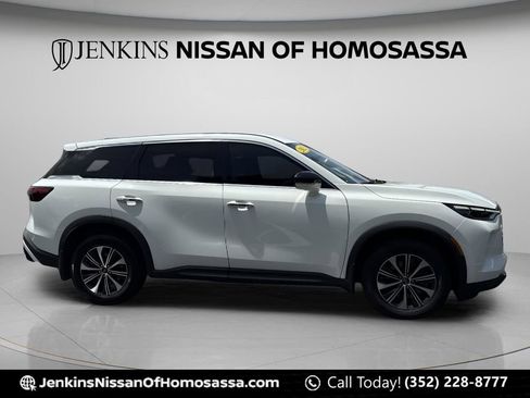 Used 2023 INFINITI QX60 Pure FWD image 3
