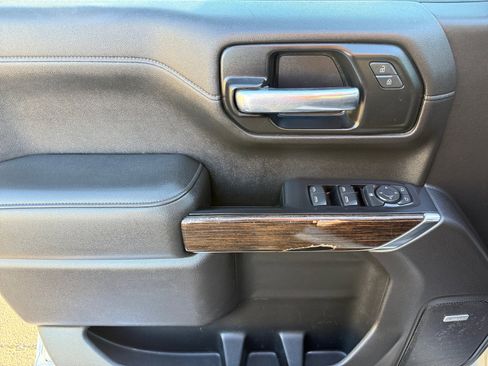 Used 2021 GMC Sierra 1500 Elevation w/ Preferred Package image 14