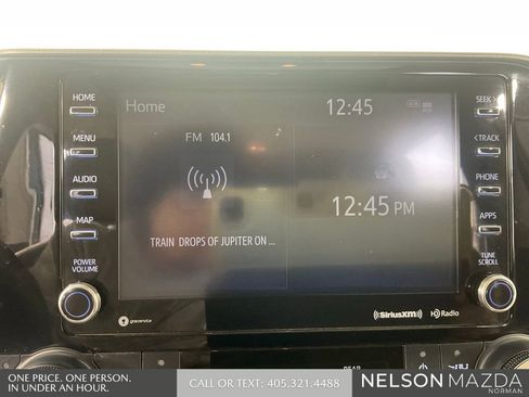 Used 2020 Toyota Highlander XLE AWD/4WD image 39