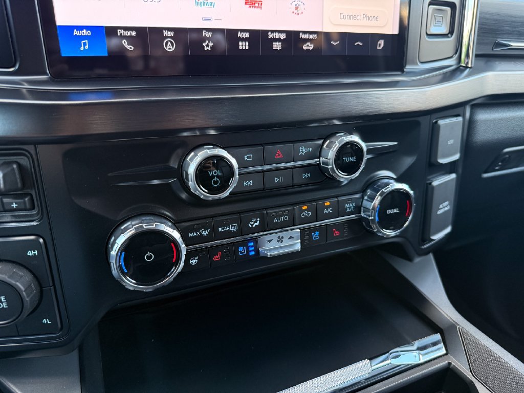 Used 2026 Ford F350 Lariat AWD/4WD image 44