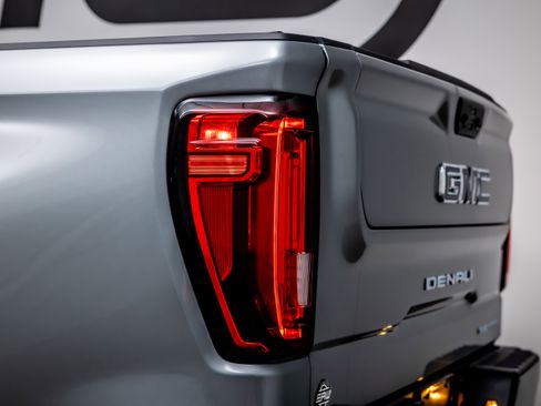 Used 2025 GMC Sierra 1500 Denali Ultimate AWD/4WD image 13