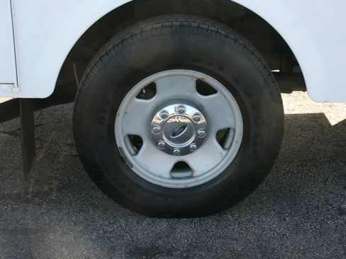 Used 2008 Ford F250 XL image 21