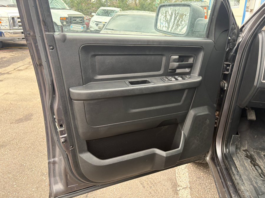 Used 2016 RAM 1500 Express AWD/4WD image 16