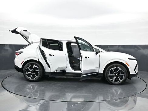 Used 2025 Chevrolet Equinox EV LT w/ Convenience Package FWD image 44