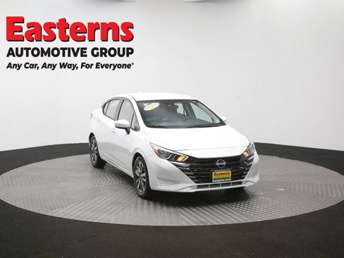 Used 2023 Nissan Versa SV FWD image 50