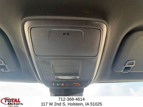Used 2025 Buick Enclave Preferred AWD/4WD image 30