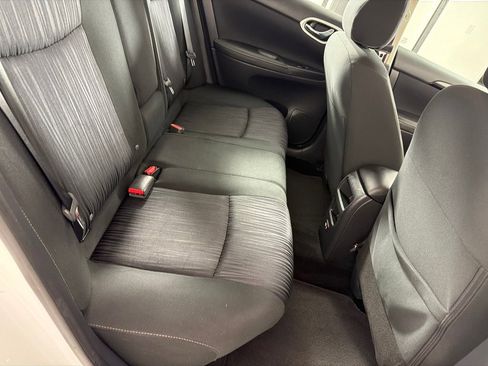 Used 2019 Nissan Sentra SV FWD image 20