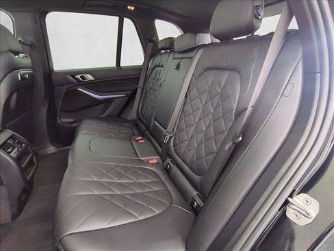 Used 2024 BMW X5 xDrive40i w/ Parking Assistance Package AWD/4WD image 22
