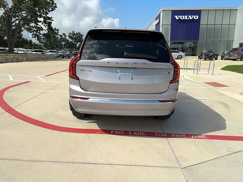 Used 2026 Volvo XC90 B5 Core w/ Protection Package Premier AWD/4WD image 5