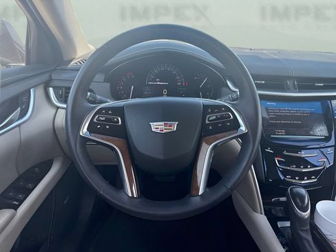 Used 2018 Cadillac XTS FWD image 11