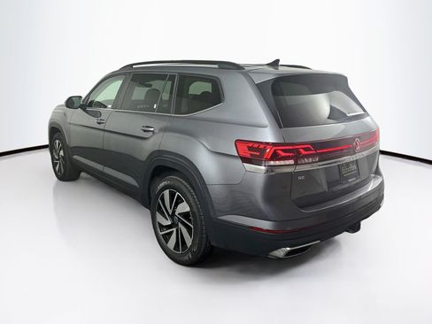 Used 2025 Volkswagen Atlas SE FWD image 5