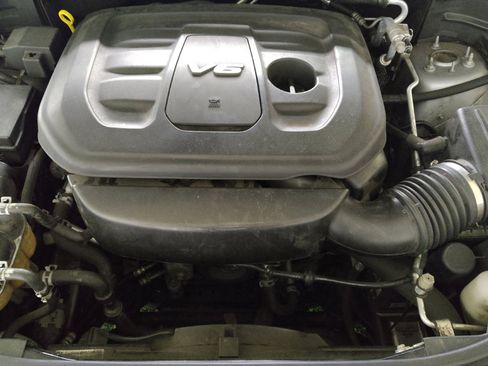 Used 2018 Dodge Durango GT w/ Blacktop Package RWD image 30