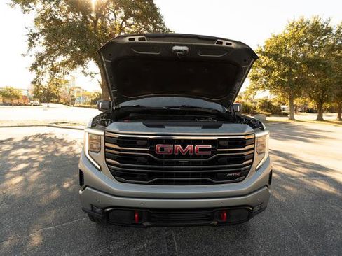 Used 2024 GMC Sierra 1500 AT4 w/ Technology Package image 9