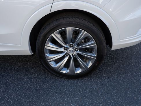 New 2026 Buick Envista Avenir image 9