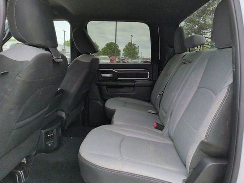 Used 2024 RAM 3500 Big Horn AWD/4WD image 17