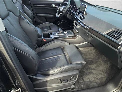 Used 2020 Audi Q5 2.0T Premium Plus w/ Premium Plus Package image 18