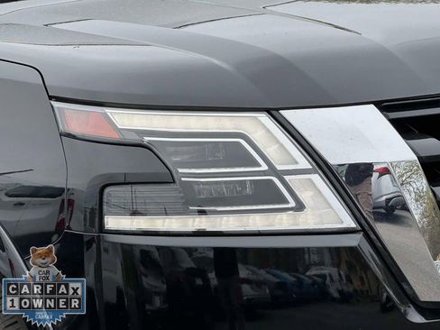 Used 2022 Nissan Armada Platinum w/ Captain's Chairs Package AWD/4WD image 13