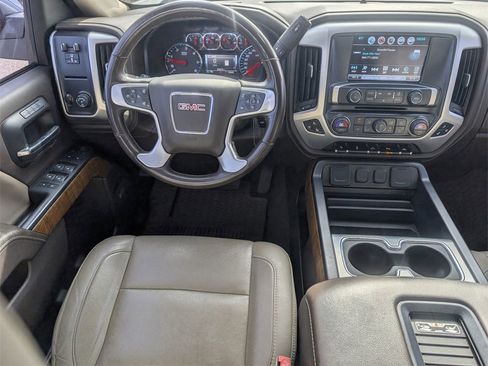 Used 2018 GMC Sierra 1500 SLT w/ Enhanced Driver Alert Package image 31