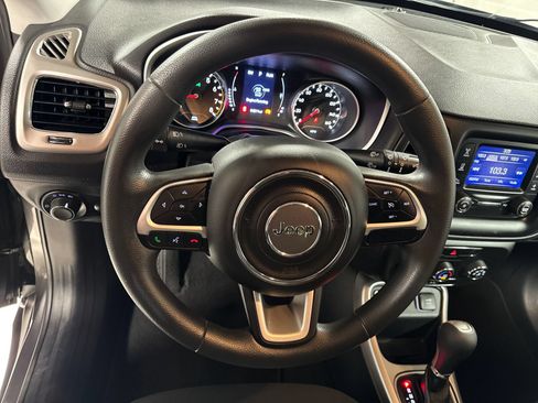 Used 2018 Jeep Compass Sport FWD image 18
