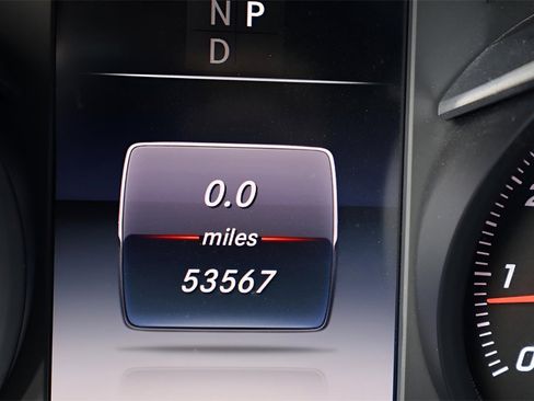 Used 2019 Mercedes-Benz GLC 300 image 23