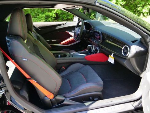 Used 2024 Chevrolet Camaro ZL1 RWD image 41
